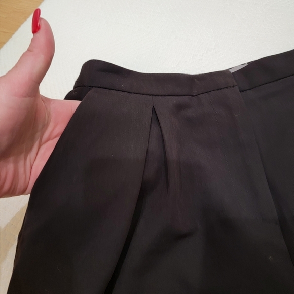 ASOS pleated highrise flowy black shorts - Picture 5 of 12